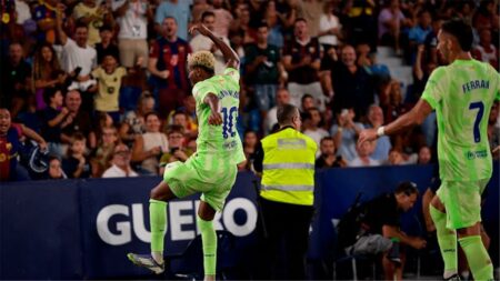 الكشف عن مصير ملعب كامب نو قبل مباراة برشلونة وفالنسيا