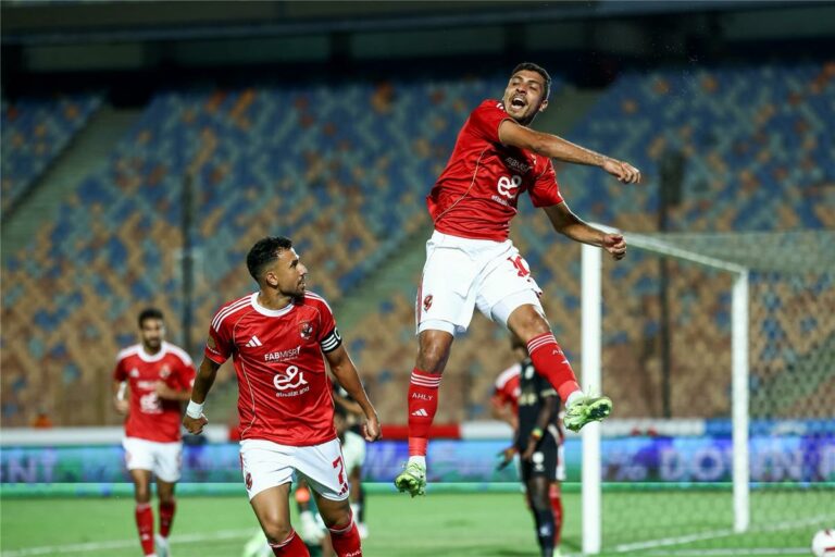 بدلاء الأهلي أمام غزل المحلة في الدوري المصري.. شريف يجاور الشحات بدلاء الأهلي أمام غزل المحلة في الدوري المصري.. شريف يجاور الشحات