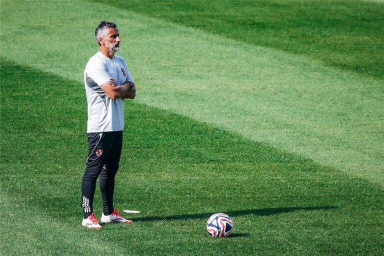 هاني رمزي يشن هجومًا عنيفًا على ريبيرو: الفريق بلا أفكار.. ويجب اتخاذ قرار