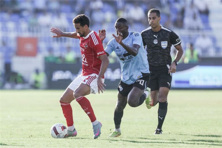 ترتيب الدوري المصري بعد تعادل الأهلي مع غزل المحلة وخسارة بيراميدز أمام مودرن سبورت