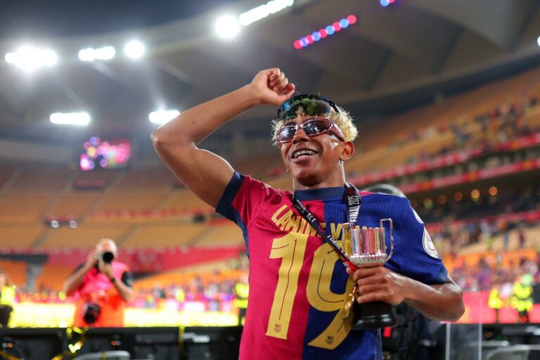 فريدي آدو يعلق على صورة لامين يامال الأخيرة: لا تصطحب فتاة أكبر منك سوى والدتك