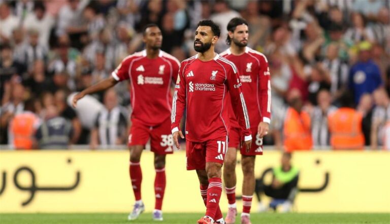 بينهم محمد صلاح.. كاراجر ينتقد ثلاثي ليفربول: بداية سيئة وتوهان في الملعب بينهم محمد صلاح.. كاراجر ينتقد ثلاثي ليفربول: بداية سيئة وتوهان في الملعب