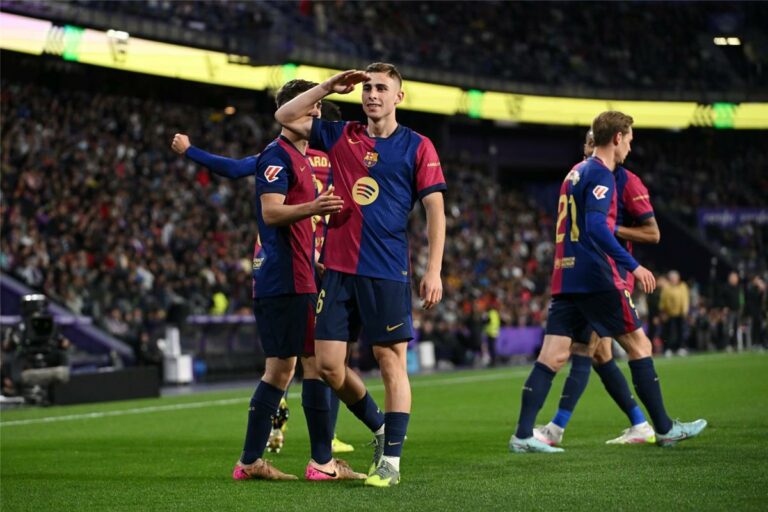 رسمياً.. برشلونة يعلن رحيل لاعبه في صفقة انتقال نهائية رسمياً.. برشلونة يعلن رحيل لاعبه في صفقة انتقال نهائية