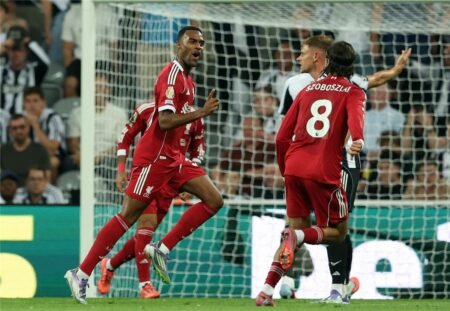 فيديو | جرافنبيرخ يسجل هدف ليفربول الأول أمام نيوكاسل فيديو | جرافنبيرخ يسجل هدف ليفربول الأول أمام نيوكاسل