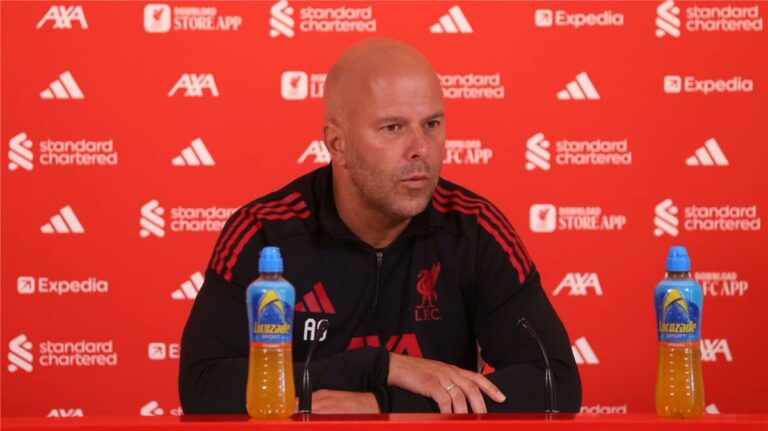 سلوت يصدم نجوموها قبل مباراة آرسنال.. ويصرح: محمد صلاح كان ليحب فعل شيء ما أمام نيوكاسل