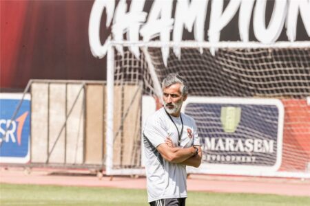 خاص.. شرط مفاجئ في عقد ريبيرو مع الأهلي حال إقالته خاص.. شرط مفاجئ في عقد ريبيرو مع الأهلي حال إقالته