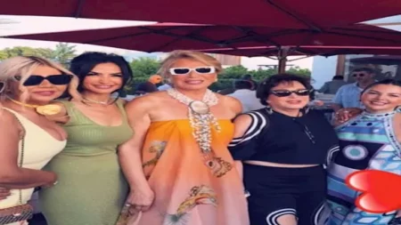 بالصور.. بوسي شلبي مع لميس الحديدي وريهام حجاج وإلهام شاهين في الساحل الشمالي