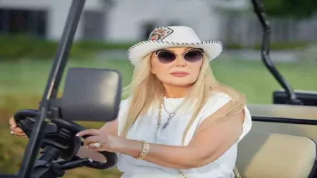 بالصور.. نادية الجندي تستعرض رشاقتها في أحدث ظهور والجمهور يغازلها