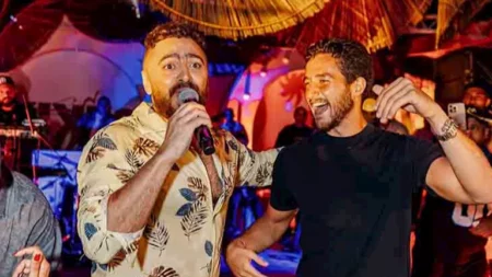 أحمد مالك وهدى المفتي يظهران معا بحفل تامر حسني بالساحل الشمالي (صور)