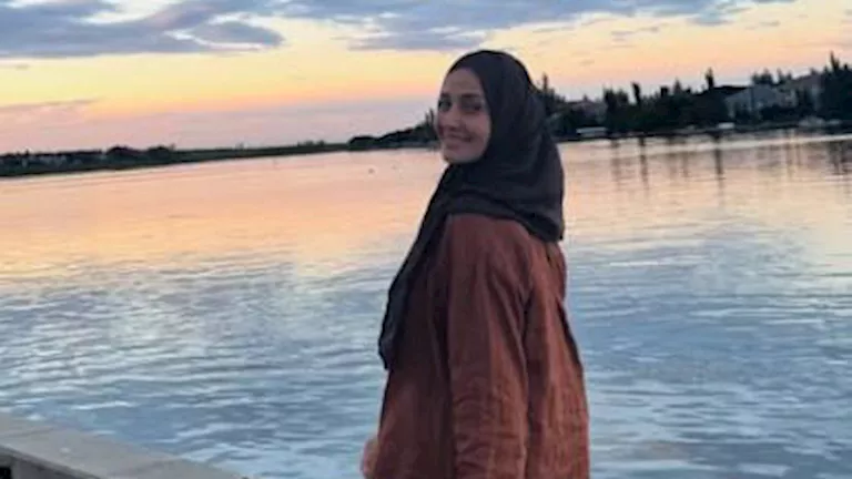 حلا شيحة بالحجاب في أحدث ظهور وجميلة عوض تعلق: "ما شاء الله" حلا شيحة بالحجاب في أحدث ظهور وجميلة عوض تعلق: "ما شاء الله"