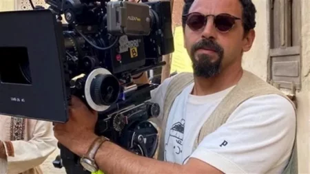 عمرو محمود ياسين ناعيًا تيمور تيمور: سطَّرَ قصة انسانية عن علاقة الأب بابنه