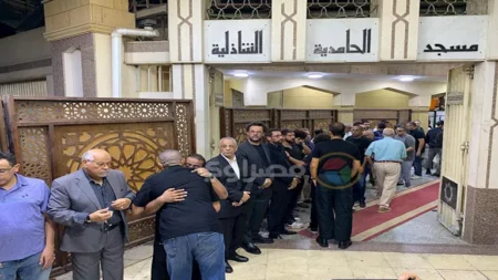 بحضور نجوم الفن.. 18 صورة من عزاء تيمور تيمور بحضور نجوم الفن.. 18 صورة من عزاء تيمور تيمور