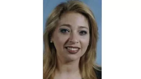 بطلة مسلسل "أحلام أبو الهنا".. وفاة الفنانة إيمان الغوري عن عمر 58 عامًا