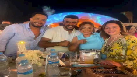 بالصور.. ليلى علوي وأحمد العوضي وإلهام شاهين في الساحل الشمالي