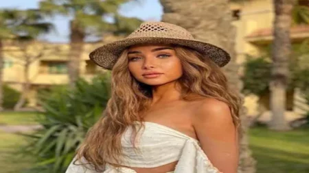 6 إطلالات للفنانة هنا الزاهد تخطف الإنظار- سر اختيار اللوك مفاجأة 6 إطلالات للفنانة هنا الزاهد تخطف الإنظار- سر اختيار اللوك مفاجأة