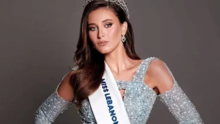 بفستان جريء ومكشوف.. ندى كوسا تخطف الأنظار