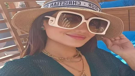 بفستان صيفي جريء سعره 7500 جنيه.. مي عمر تخطف الأنظار في أحدث إطلالتها