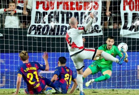 لاعب فاليكانو غاضبًا بعد التعادل مع برشلونة: يمكنني قول ألف شيء مشين تجاه ما حدث