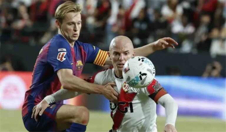 دي يونج بعد أحداث مباراة برشلونة ورايو فاليكانو: هذا ليس مستوى بطولة جدية