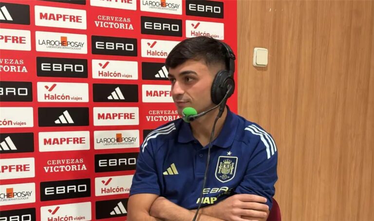 بيدري يختار صفقتين لـ برشلونة ويرشح اللاعب الأجدر بالكرة الذهبية من عثمان ديمبلي