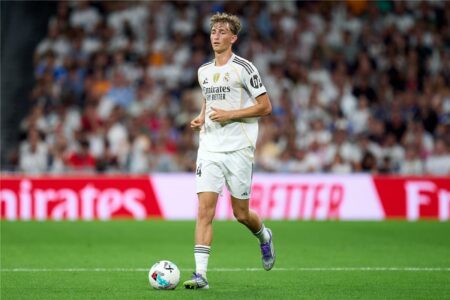 هويسن يوجه رسالة إلى لامين يامال: لا تبالغ أمام ريال مدريد هويسن يوجه رسالة إلى لامين يامال: لا تبالغ أمام ريال مدريد