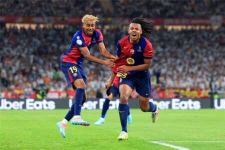 كوندي يثير الجدل بشأن الأحق بالكرة الذهبية بين ديمبلي ولامين يامال