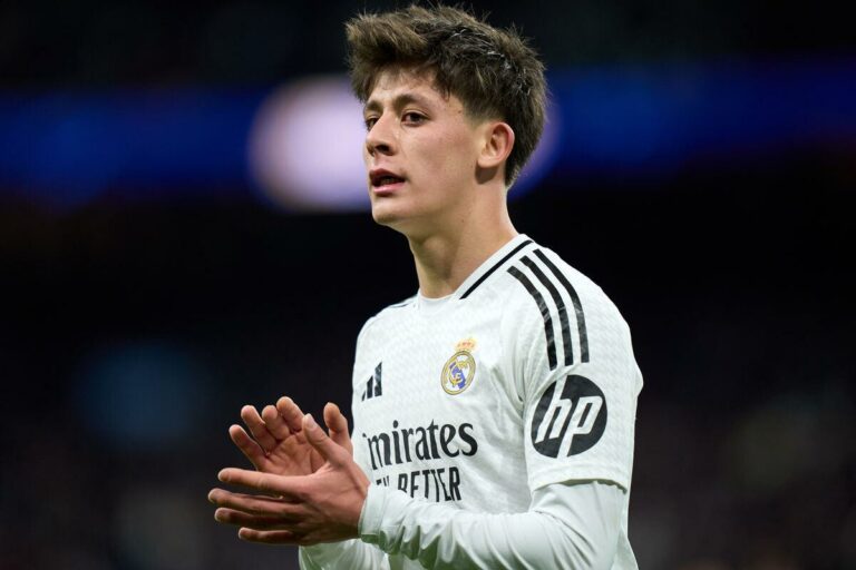 مدرب تركيا يوضح دور ألونسو في تحول جولر مع ريال مدريد