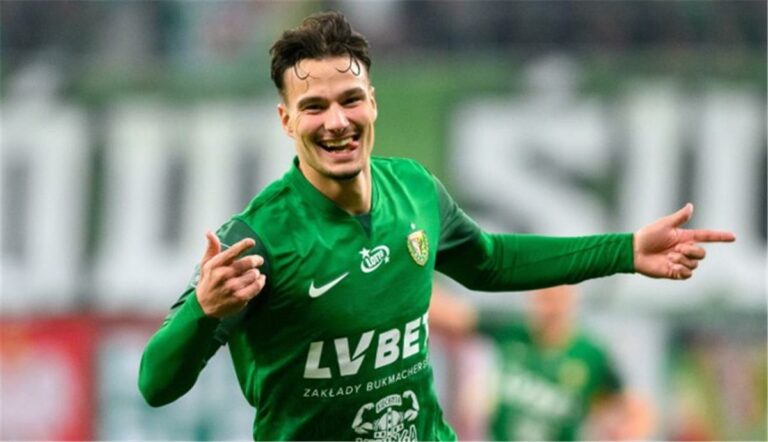 وكيل أسد الحملاوي يرد على أنباء اهتمام الأهلي والزمالك بضمه في يناير