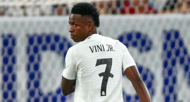 ريال مدريد يضع شرطًا وحيدًا للاستجابة إلى مطالب فينيسيوس وتجديد عقده