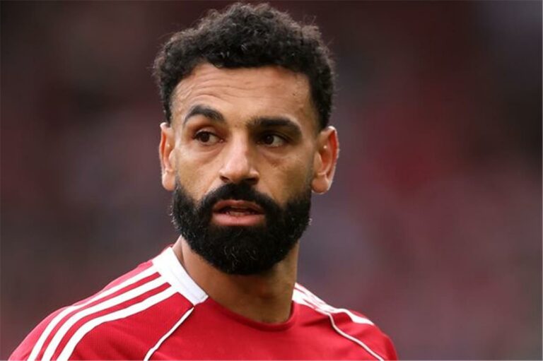 لاعب ليفربول يتجاهل محمد صلاح ويختار ديمبلي للفوز بالكرة الذهبية لاعب ليفربول يتجاهل محمد صلاح ويختار ديمبلي للفوز بالكرة الذهبية