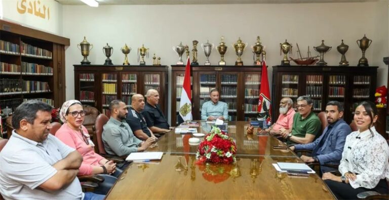 تفاصيل اجتماع الخطيب مع مدير الكرة في الأهلي لترتيب مرحلة ما بعد ريبيرو تفاصيل اجتماع الخطيب مع مدير الكرة في الأهلي لترتيب مرحلة ما بعد ريبيرو