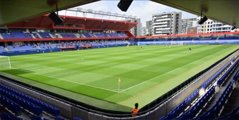 رسميًا | برشلونة يعلن ملعب مباراته أمام فالنسيا