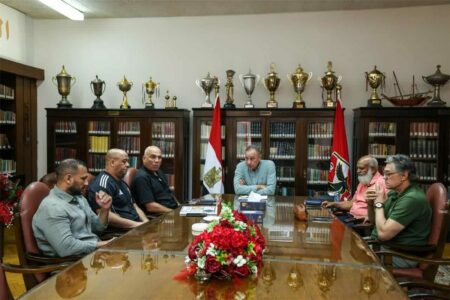 الأهلي يُعلن عن قرار جديد بشأن محمد يوسف ووليد صلاح الدين