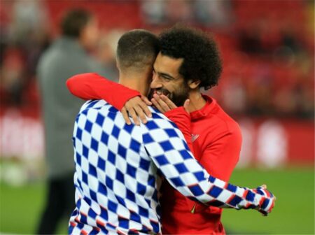 محمد صلاح أم هازارد؟.. لاعب برينتفورد يختار أفضل لاعب في الدوري الإنجليزي