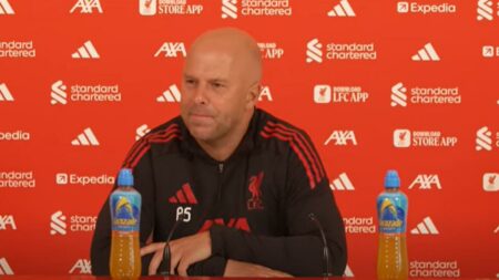 سلوت يوضح موقف إيزاك من المشاركة مع ليفربول أمام بيرنلي وسبب فشل صفقة جويهي سلوت يوضح موقف إيزاك من المشاركة مع ليفربول أمام بيرنلي وسبب فشل صفقة جويهي