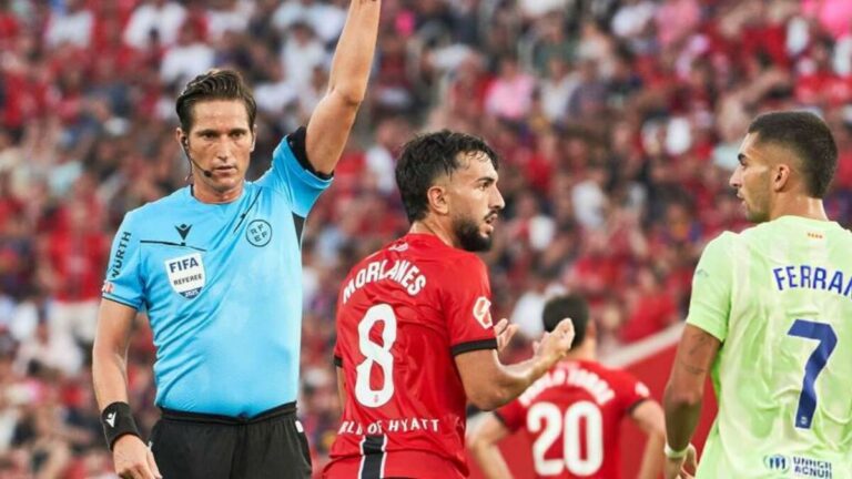 بطلاهما برشلونة.. لجنة الحكام الإسبانية تحلل حالتين مثيرتين للجدل في الدوري بطلاهما برشلونة.. لجنة الحكام الإسبانية تحلل حالتين مثيرتين للجدل في الدوري