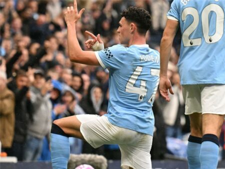 فودين: من المستحيل ألا تسمتع للانتقادات.. وهالاند متكامل