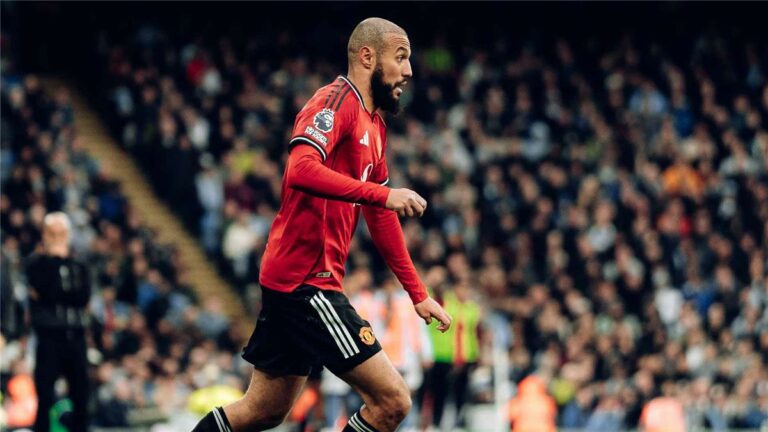 مزراوي: لا أستطيع تحليل مشكلة مانشستر يونايتد.. وهناك إيجابيات