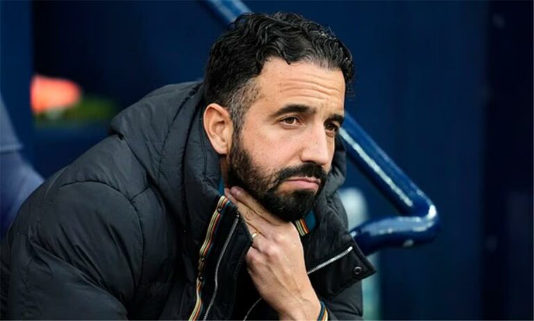 مانشستر يونايتد يحسم موقفه من إقالة أموريم بعد ثلاثية السيتي