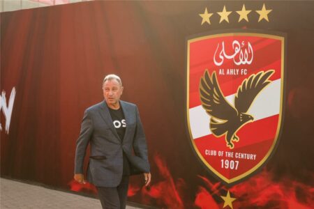 ملف المدير الفني الجديد تصدر المناقشات.. تفاصيل جلسة محمود الخطيب في مران الأهلي