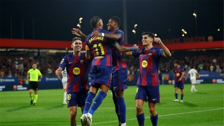 فيديو | في 3 دقائق.. رافينها وفيرمين لوبيز يسجلان هدفين لـ برشلونة أمام فالنسيا فيديو | في 3 دقائق.. رافينها وفيرمين لوبيز يسجلان هدفين لـ برشلونة أمام فالنسيا