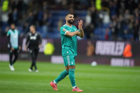 تقارير: محمد صلاح يعود لطاولة ريال مدريد وسط غموض موقفه في ليفربول