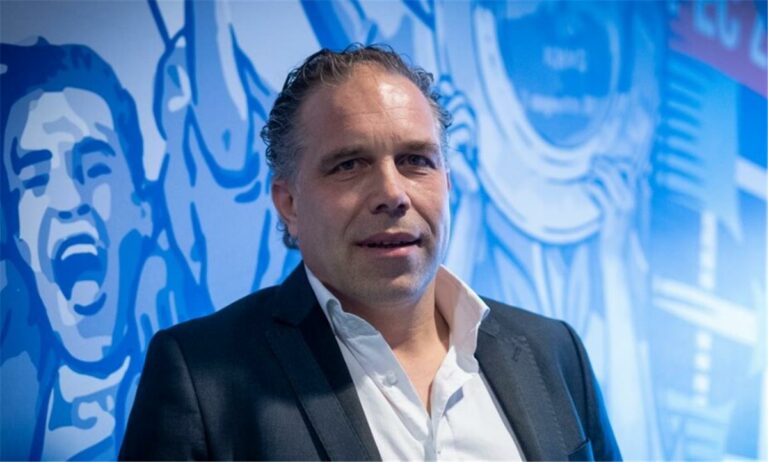 مؤتمر صحفي مرتقب.. آرت لانجيلر يُعلن عبر بطولات موعد البداية مع الأهلي