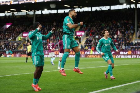 فيديو | الدفاع لا يكفي.. محمد صلاح يقود ليفربول لفوز قاتل على بيرنلي في الدوري الإنجليزي