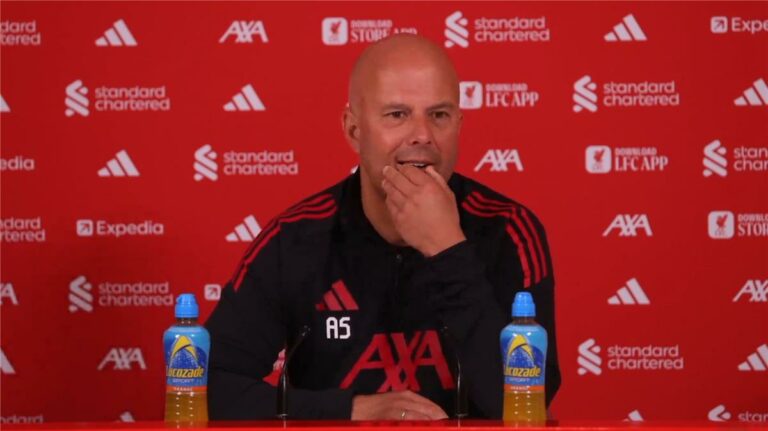 سلوت: إذا لم أحقق نتائج سيأتي مدرب آخر مكاني.. وأفكر في اللعب بإيزاك وإيكتيكي معاً