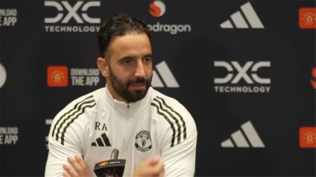 أموريم يعلن عودة ثنائي مانشستر يونايتد أمام تشيلسي.. ويعلق على مواجهة جارناتشو