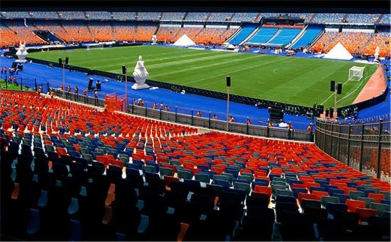 وزير الرياضة يتفقد استاد القاهرة قبل استئناف مباريات الدوري.. ورسالة شكر