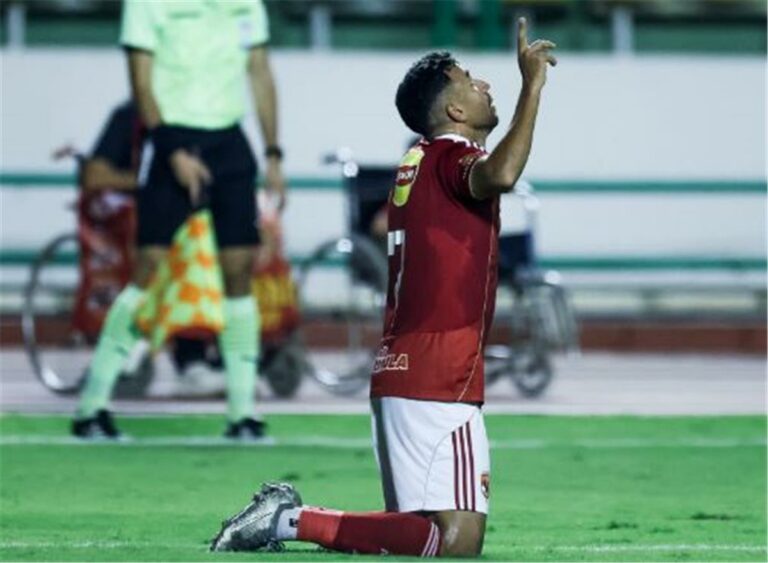 فيديو | بـR2 رائعة.. تريزيجيه يسجل هدف الأهلي الأول أمام سيراميكا كليوباترا