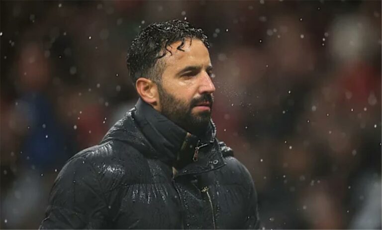 أموريم بعد الثنائية أمام تشيلسي: لاعب مانشستر يونايتد يعاني الآن.. وعلينا نسيان شعور الفوز