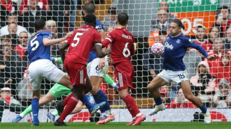 ترتيب الدوري الإنجليزي بعد فوز ليفربول على إيفرتون